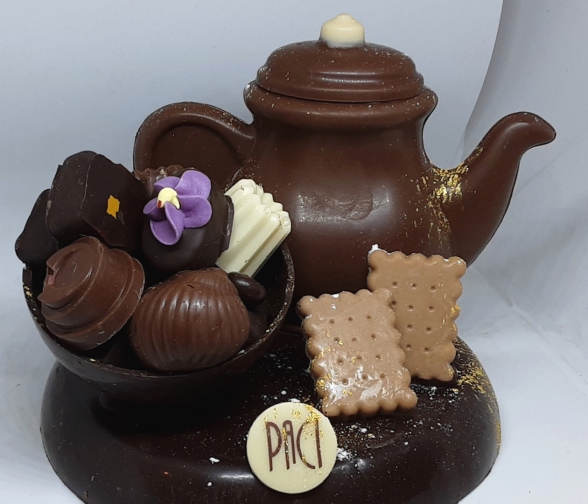 coeur, bonne, fete, mamie, grand, mere, fete, meilleur, cadeau, creation, chocolat, jp, paci, chocolatier, nice, cannes, artisan